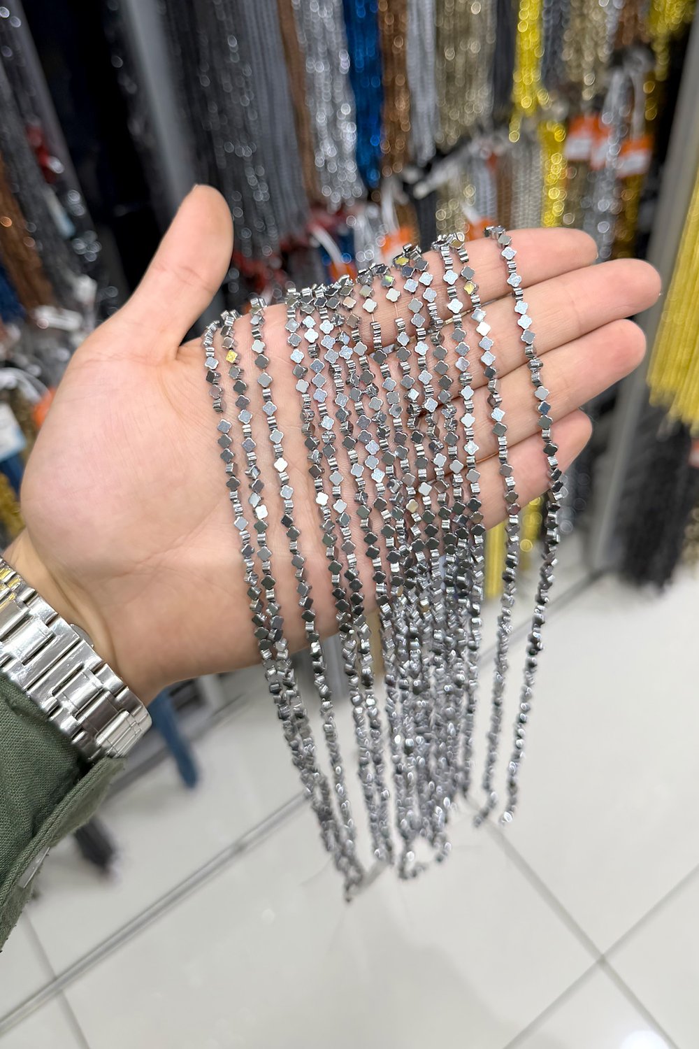 Hematit Taşı 4x4mm Yonca Kesim Doğal Taş Diziler