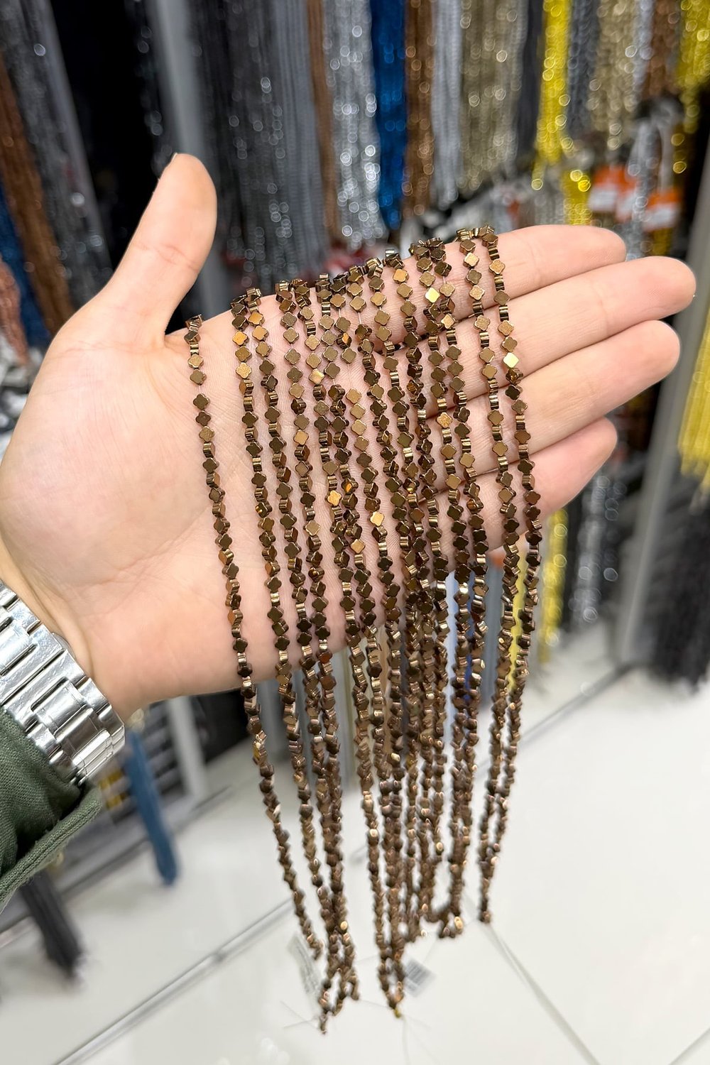 Hematit Taşı 4x4mm Yonca Kesim Doğal Taş Diziler