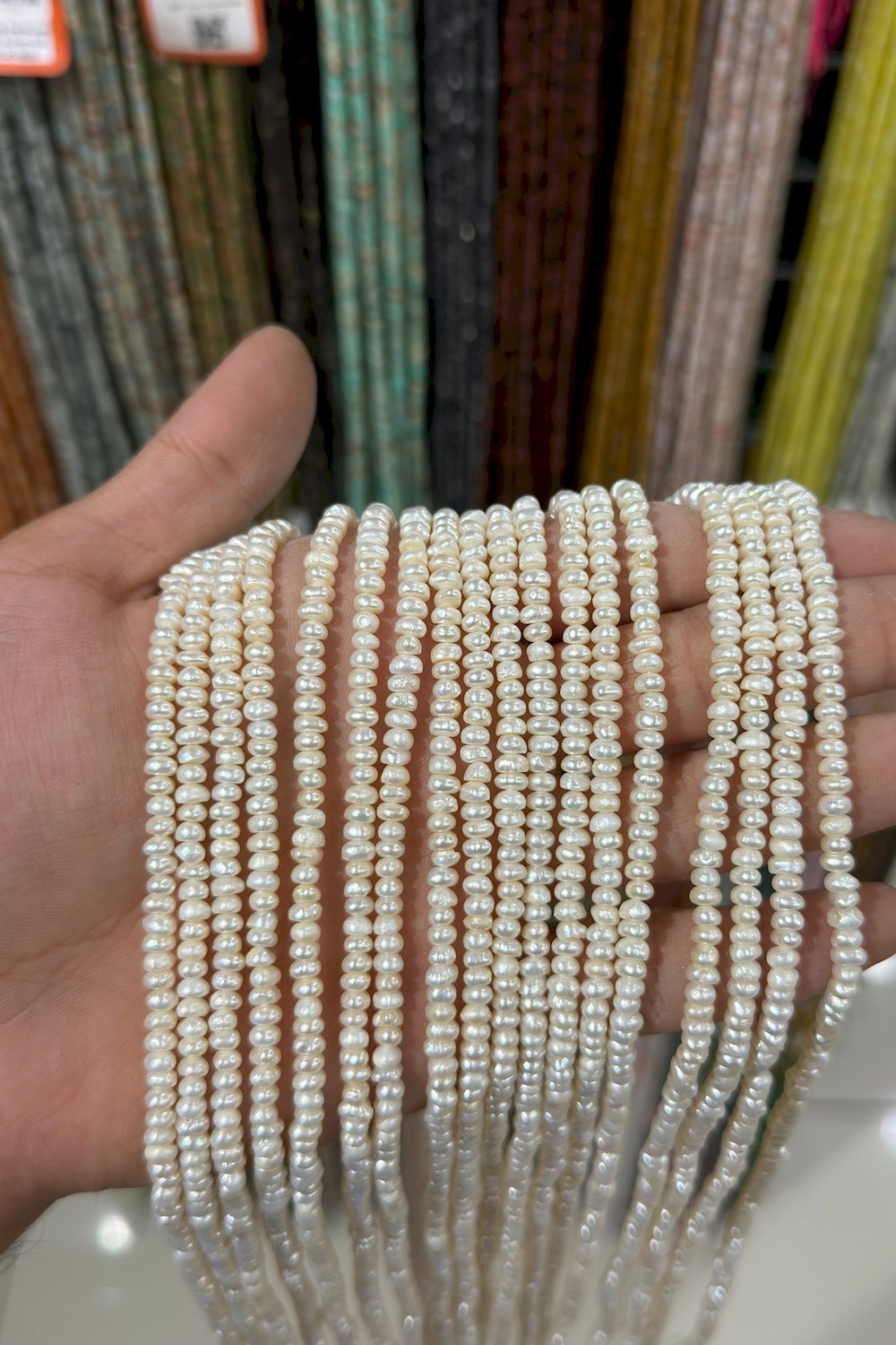 İnci Doğal Taş - Amorf Kesim 4-5mm Dizi