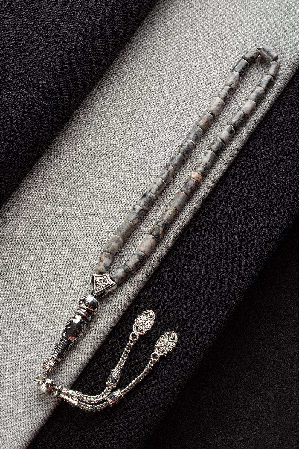 Jasper Doğal Taş Silindir Kesim Gri 5x8mm 33lü Tesbih