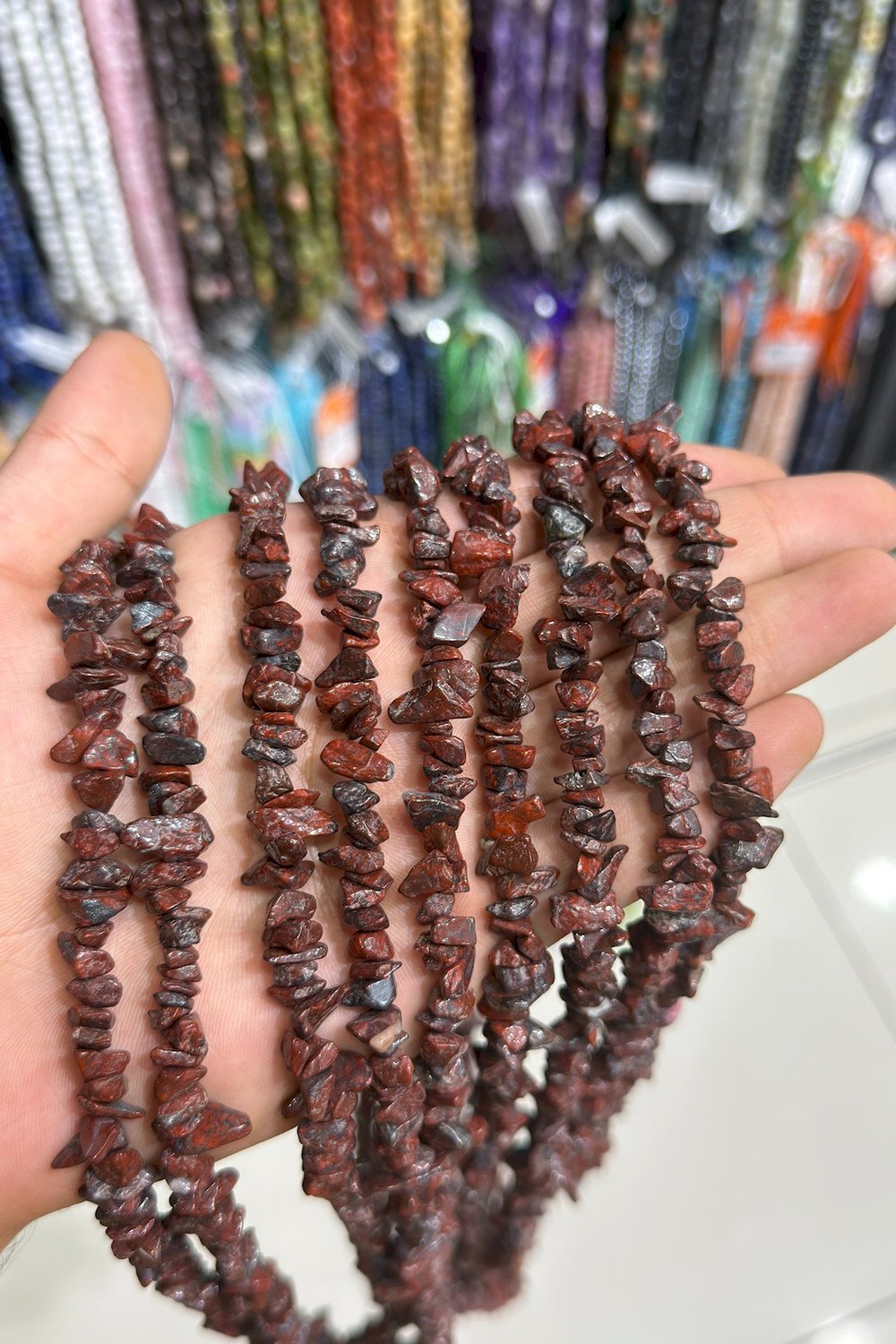 Jasper Kırık Taş Orta Boy Parlak 5x8mm Doğal Taş Dizi