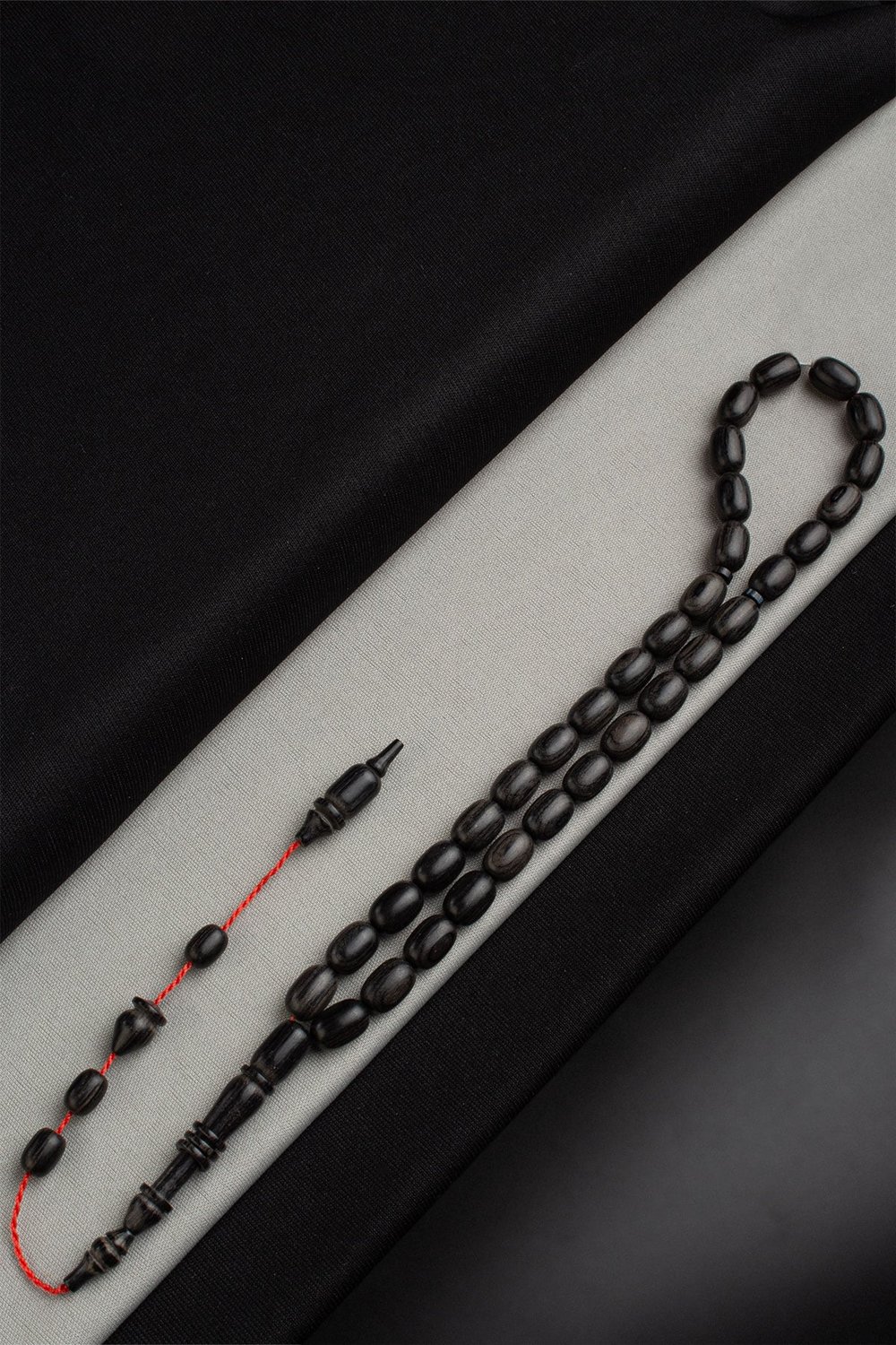 Kafur Ağacı Siyah Kapsül Kesim 8x12mm 33 Lu Tesbih