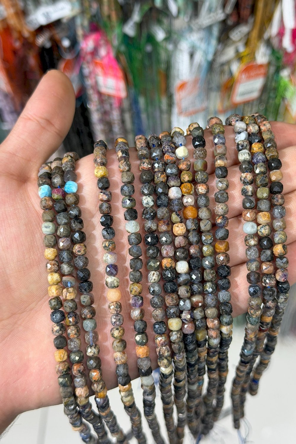 Karışık Jasper Taşı Faset Küp Kesim Karışık 5x5mm Doğal Taş Dizi