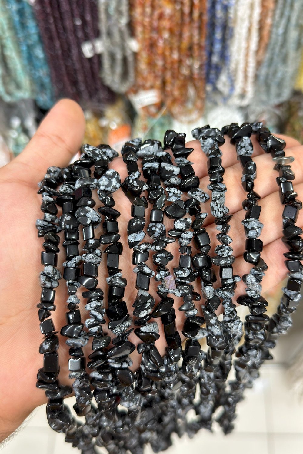 Karlı Obsidyen Kırık Taş Orta Boy Parlak 5x8mm Doğal Taş Dizi