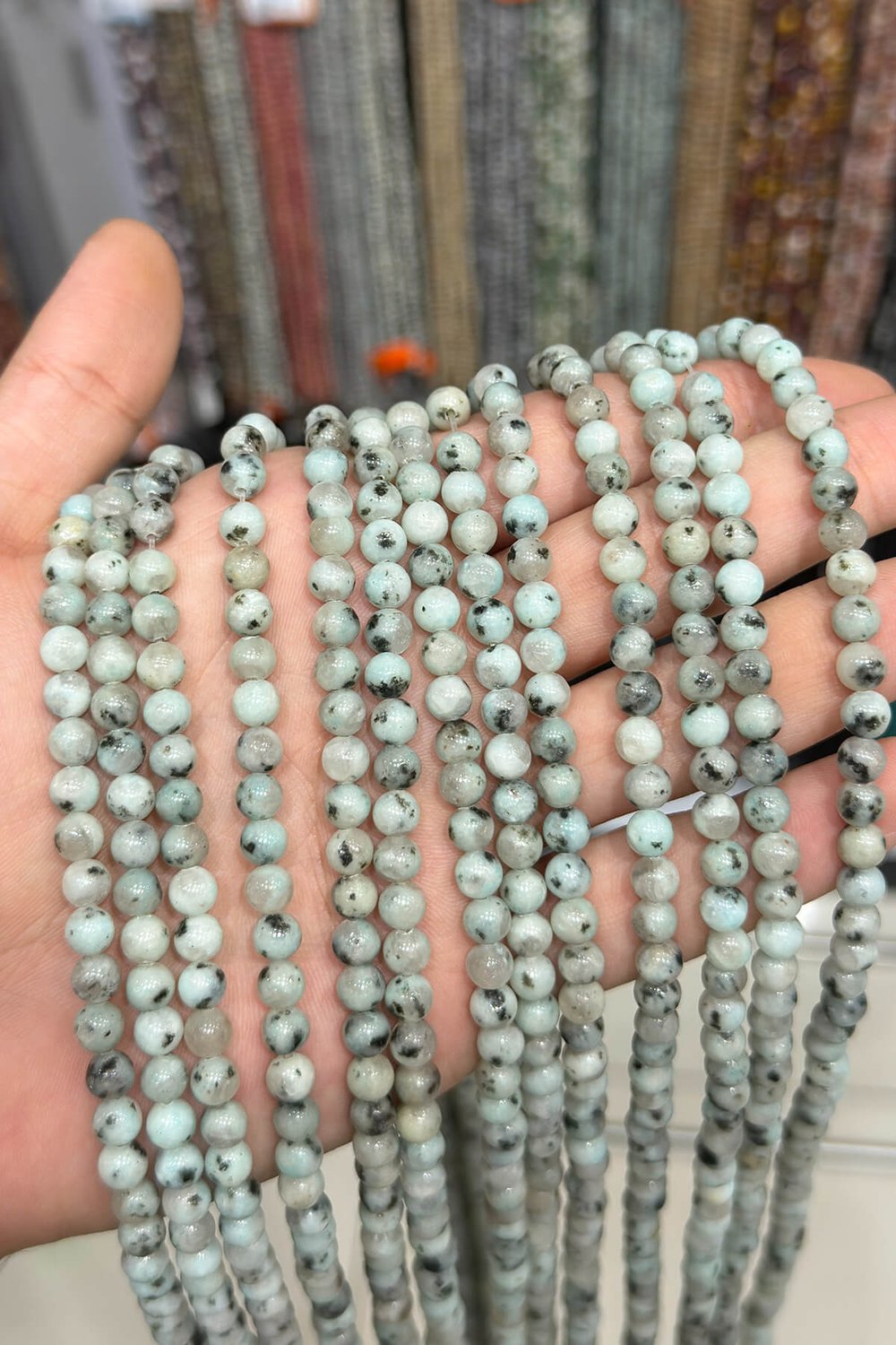 Kivi Jasper Taşı Küre Kesim Parlak 6mm Doğal Taş Dizi [AB+]