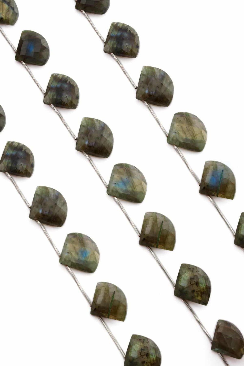 Labradorite Natural Stone Leaf Crystal Cut 18x22mm String Of Beads [AA]