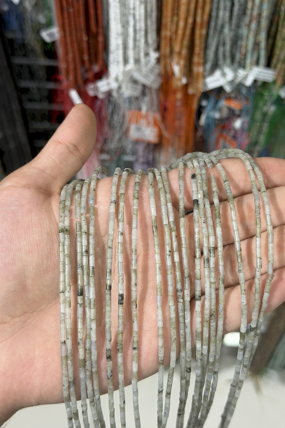 Labradorit Taşı Silindir Kesim Parlak 2x4mm Doğal Taş Dizi [AA]