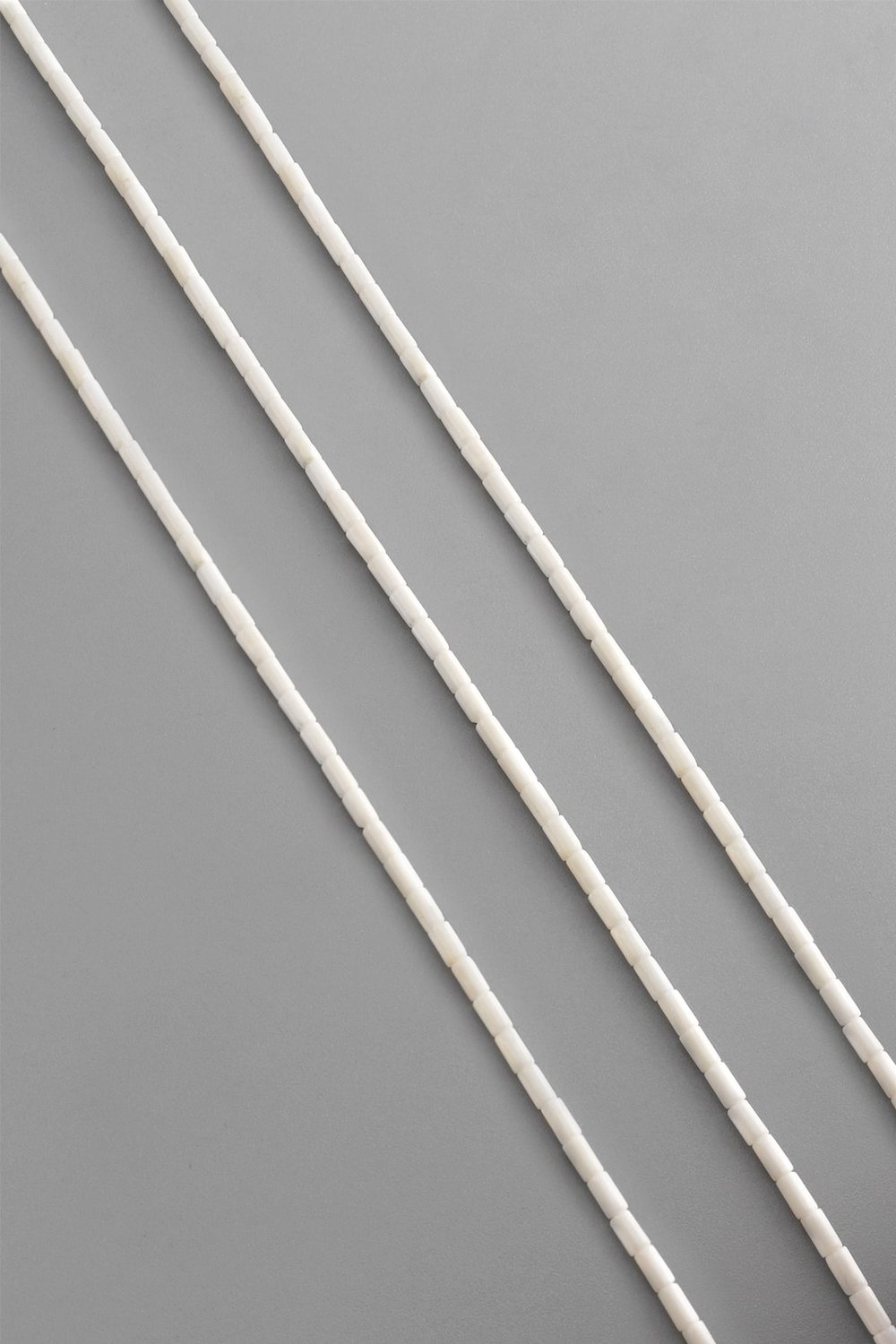 Mercan Taşı Silindir Kesim Parlak Beyaz 2x4mm Doğal Taş Dizi [AA]