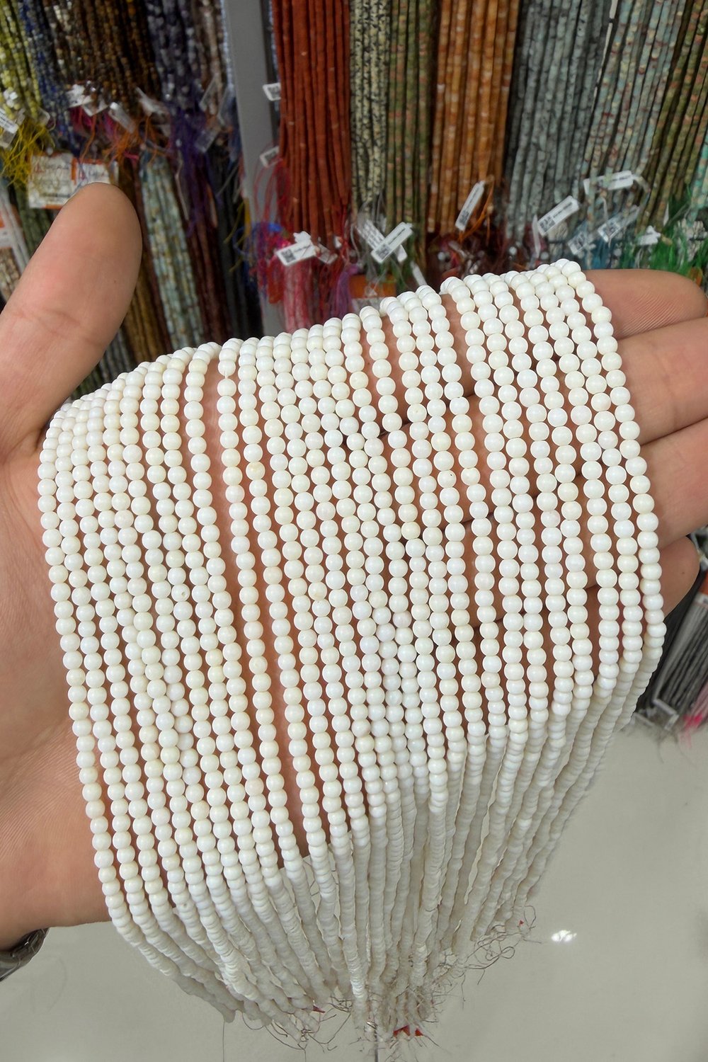 Mercan Doğal Taş Parlak Beyaz Küre 3mm Dizi