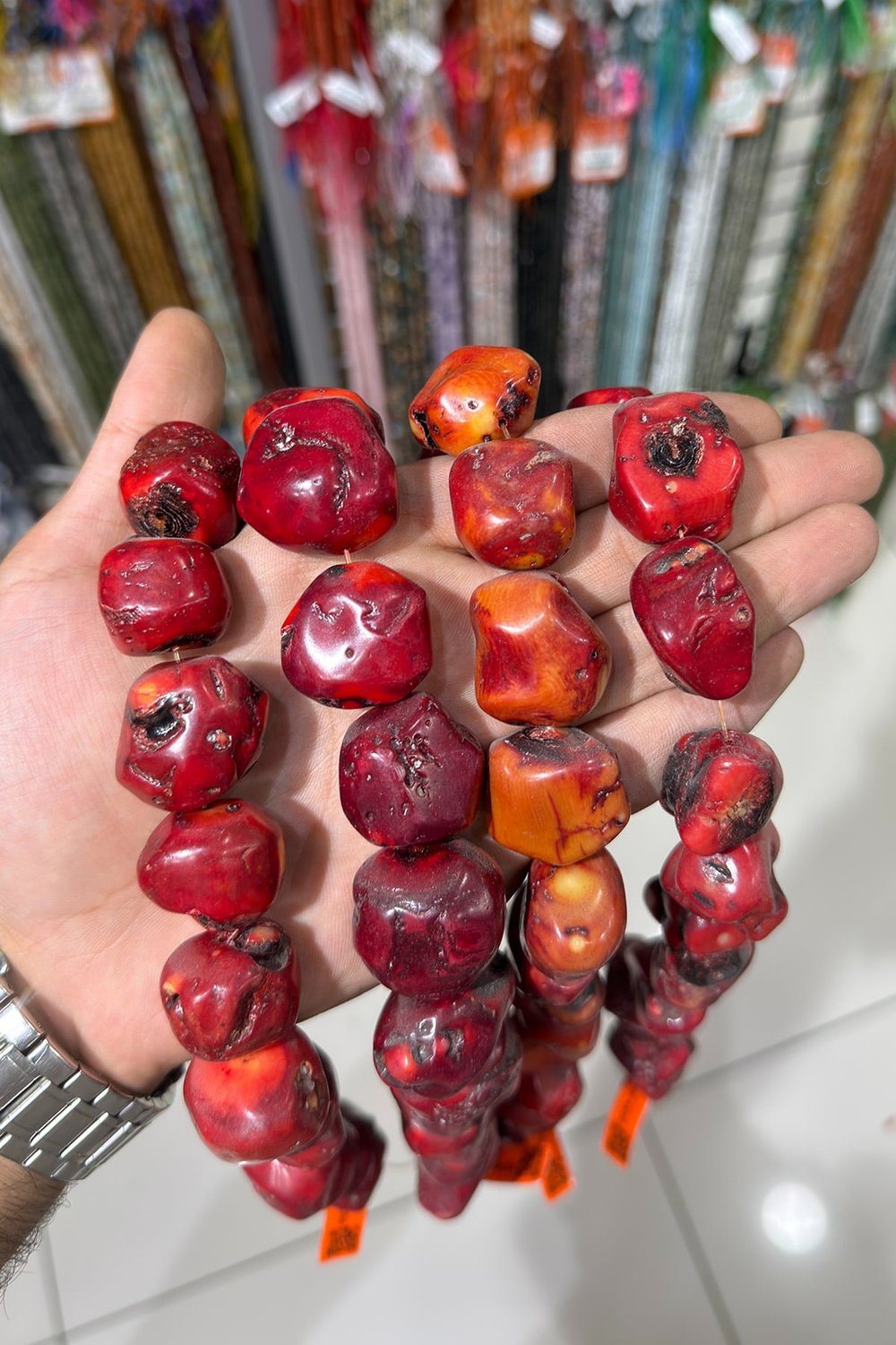 Mercan Doğal Taş Parlak Kırmızı Amorf 30x23mm Dizi