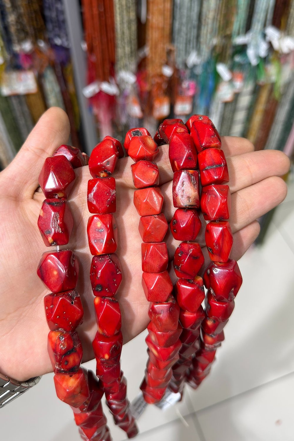 Mercan Doğal Taş Parlak Kırmızı Silindir Özel Kesim 22x20mm Dizi
