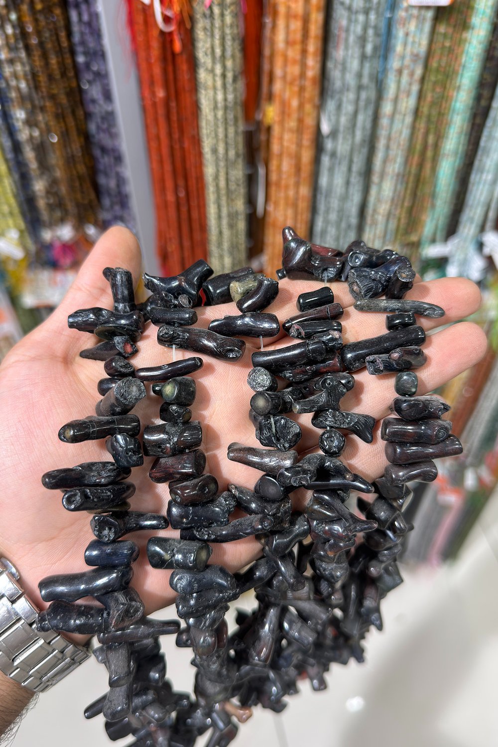 Mercan Doğal Taş Parlak Siyah Amorf 9x21mm Dizi