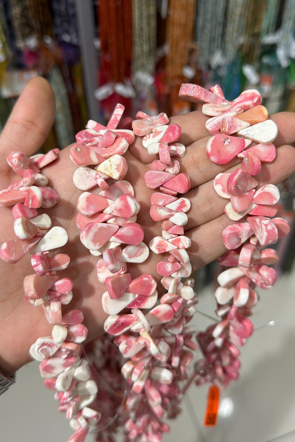 Mercan Doğal Taş Parlak Turuncu Amorf 3x8mm Dizi