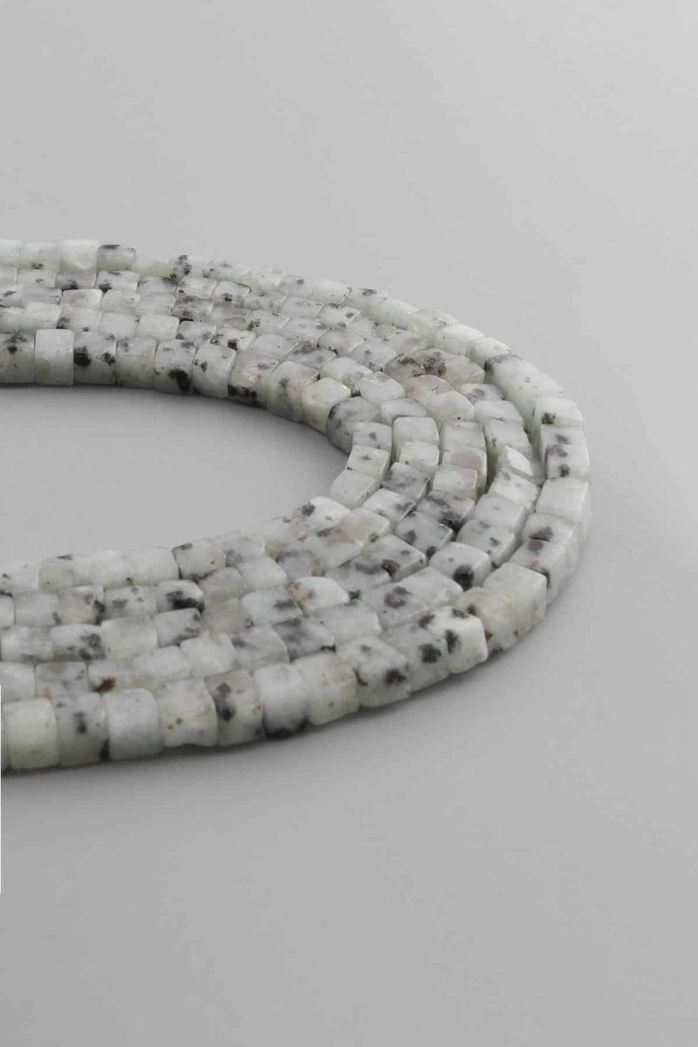 Opalit Taşı Küp Kesim 4x4mm Doğal Taş Dizi