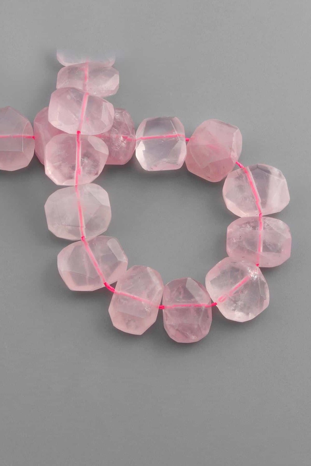 Pembe Kuvars Taşı Yassı Dikdörtgen Kesim 20x15mm Doğal Taş Dizi