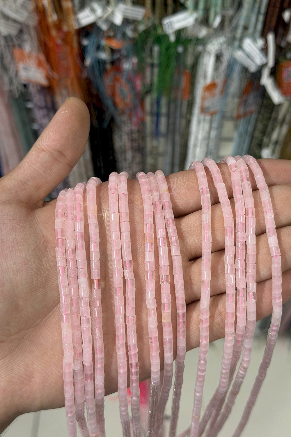 Pembe Kuvars Taşı Silindir Kesim Parlak 4x4mm Doğal Taş Dizi [AA]