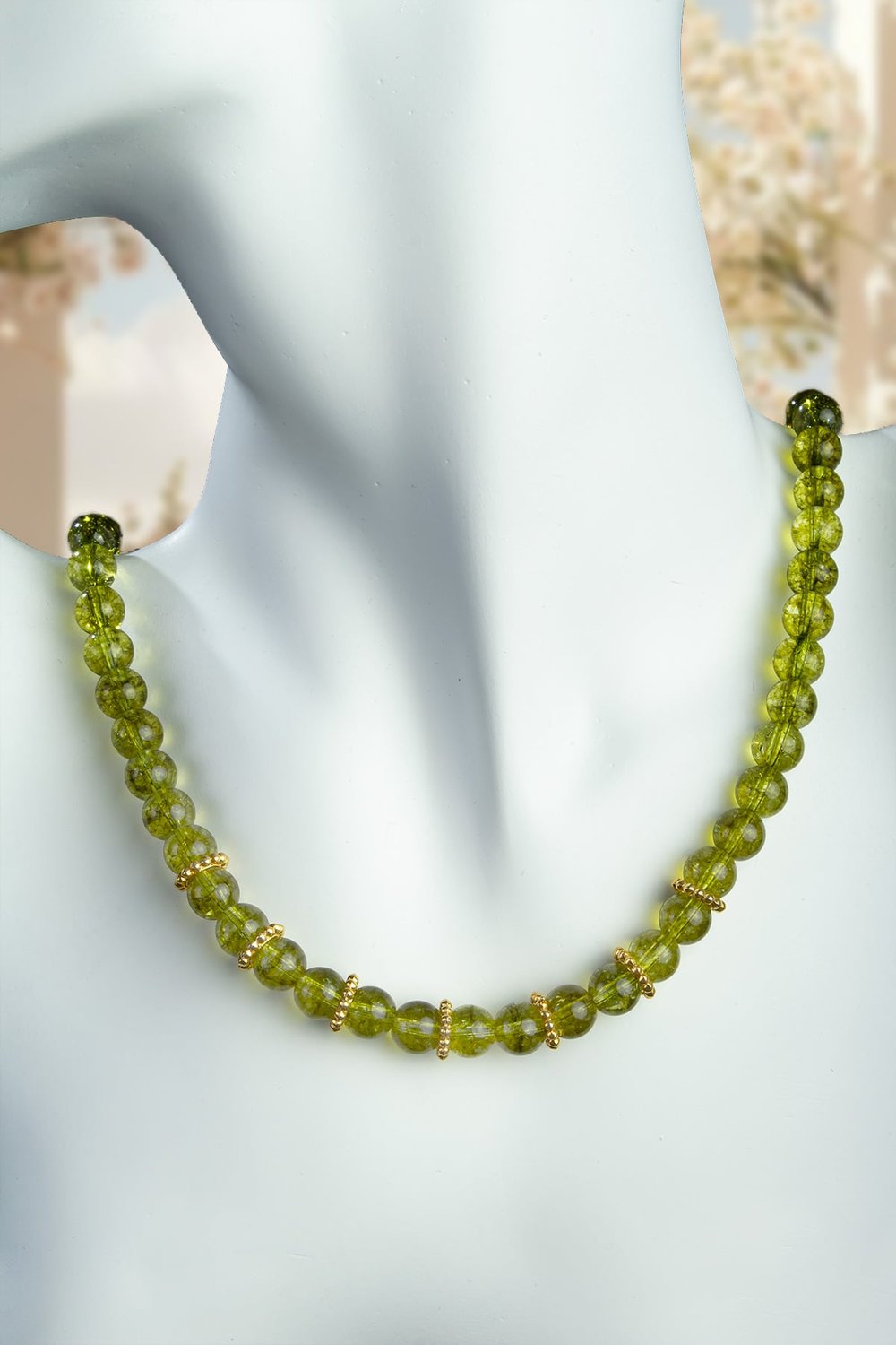 Peridot Doğal Taş Küre Kesim Zincir Kapamalı Kolye