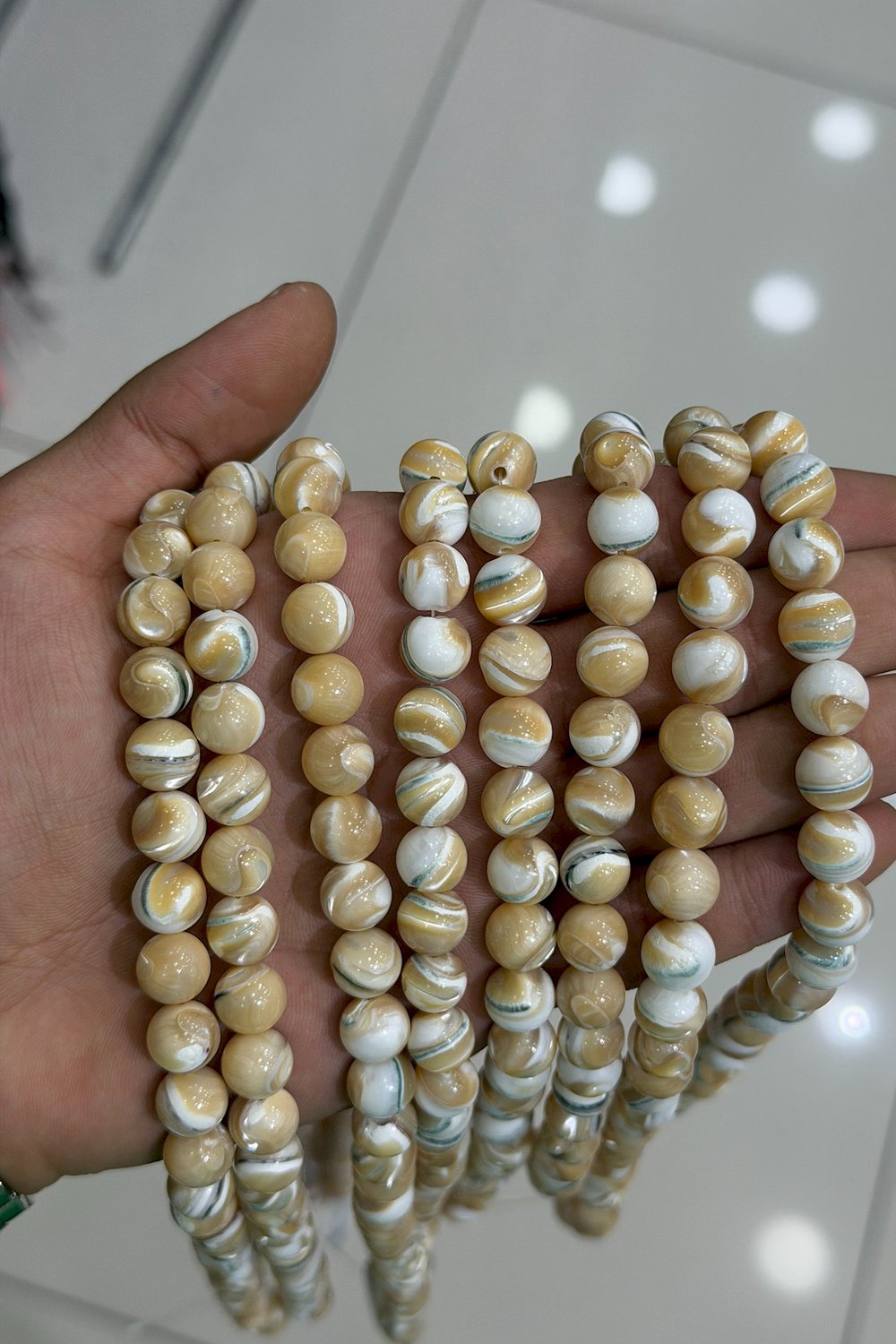 Sedef Doğal Taç Parlak Kahverengi Küre Kesim 10mm Dizi