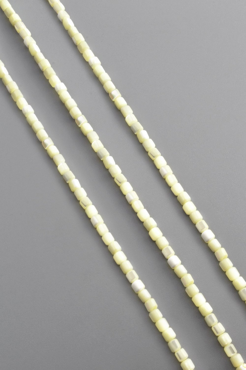 Sedef Taşı Dore Kesim Parlak Krem 3x3mm Doğal Taş Dizi [AB+]