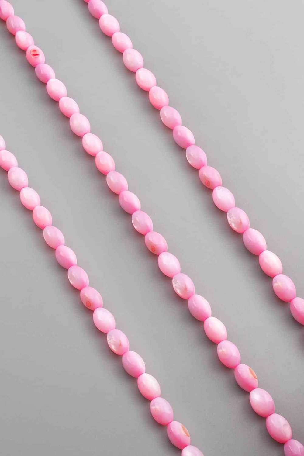 Sedef Taşı Arpa Kesim Parlak Pembe 6x8mm Doğal Taş Dizi [AA]