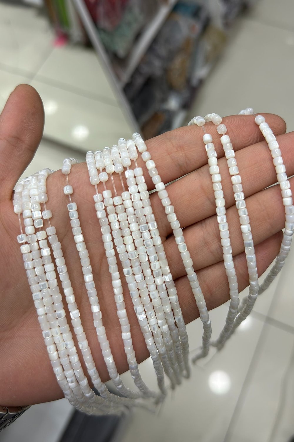 Sedef Taşı Silindir Kesim Parlak Beyaz 3x3mm Doğal Taş Dizi [AA]
