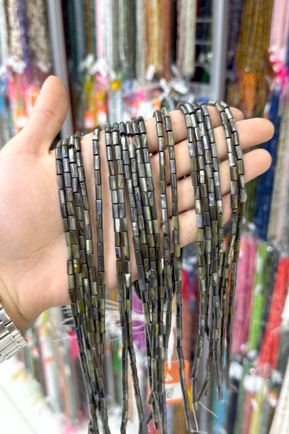 Sedef Taşı Silindir Kesim Parlak Gri 4x8mm Doğal Taş Dizi [AA]