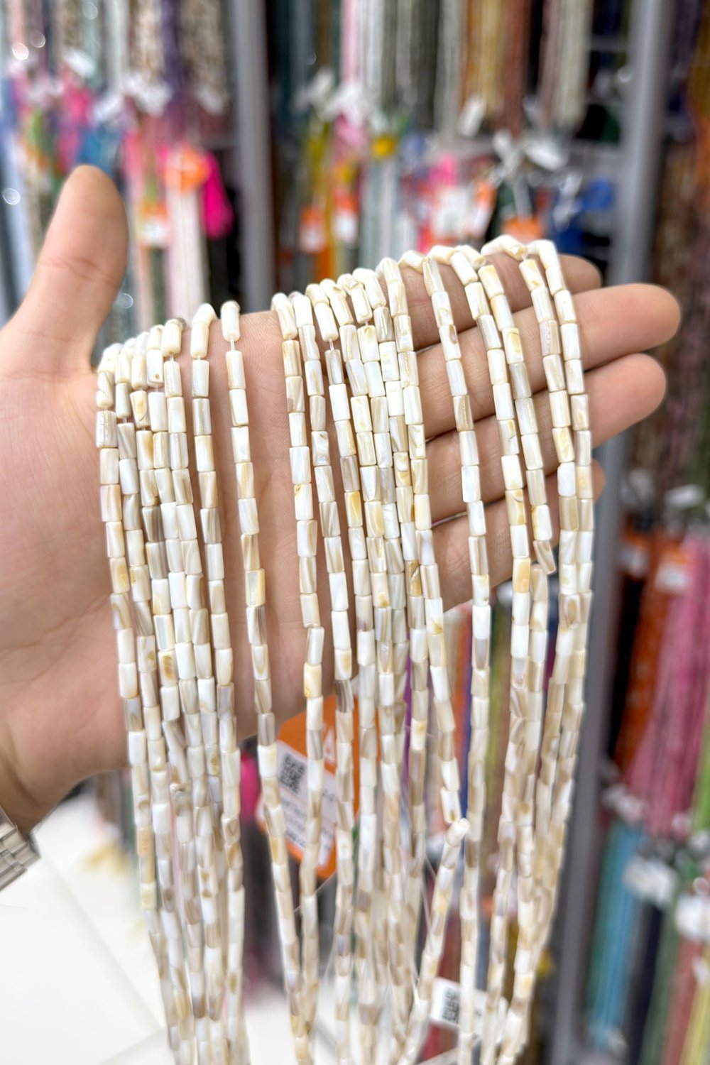 Sedef Taşı Silindir Kesim Parlak Kırık Beyaz 4x8mm Doğal Taş Dizi [AB+]