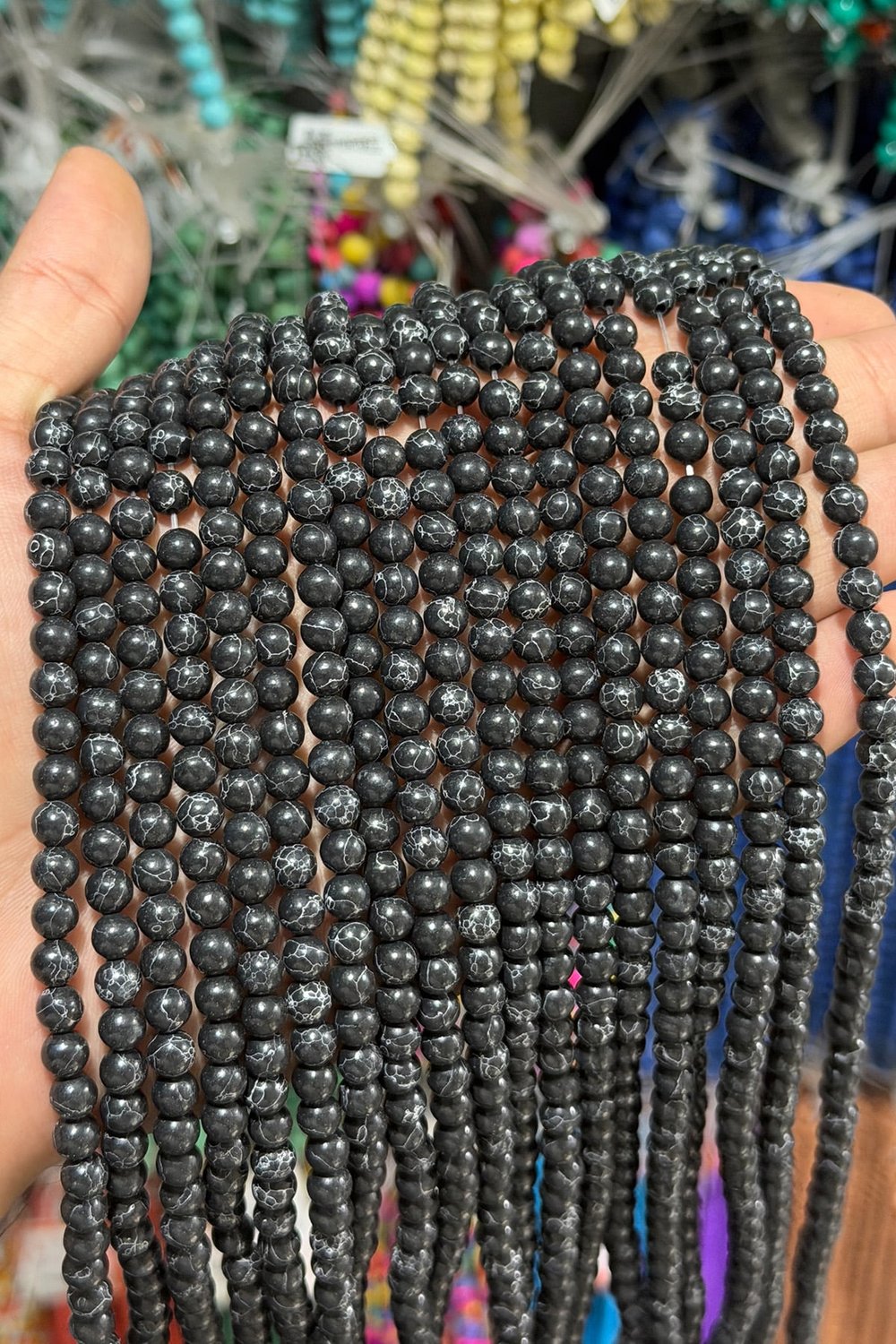 Sıkma Havlit Taşı Küre Kesim Parlak Siyah 6mm Doğal Taş Dizi