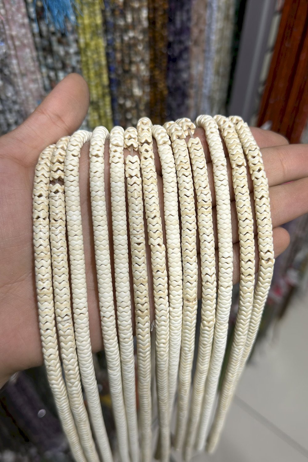 Sıkma Turkuaz Rondela Kesim Beyaz 6x3mm Doğal Taş Dizi
