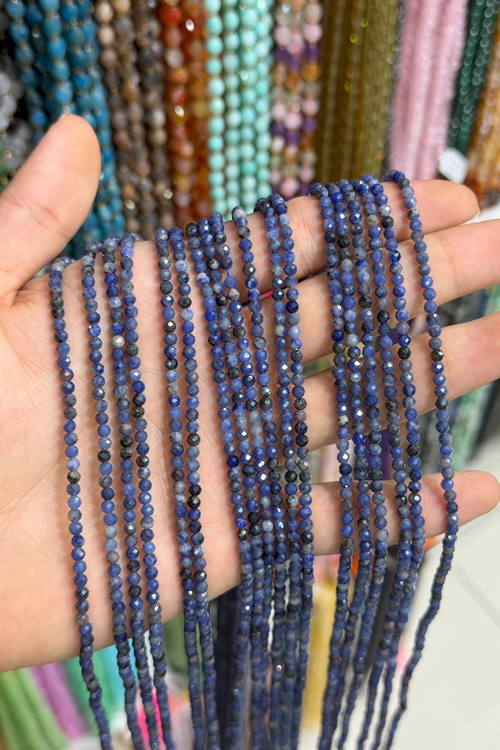 Sodalit Taşı Küre Kristal Kesim Parlak 3mm Doğal Taş Dizi