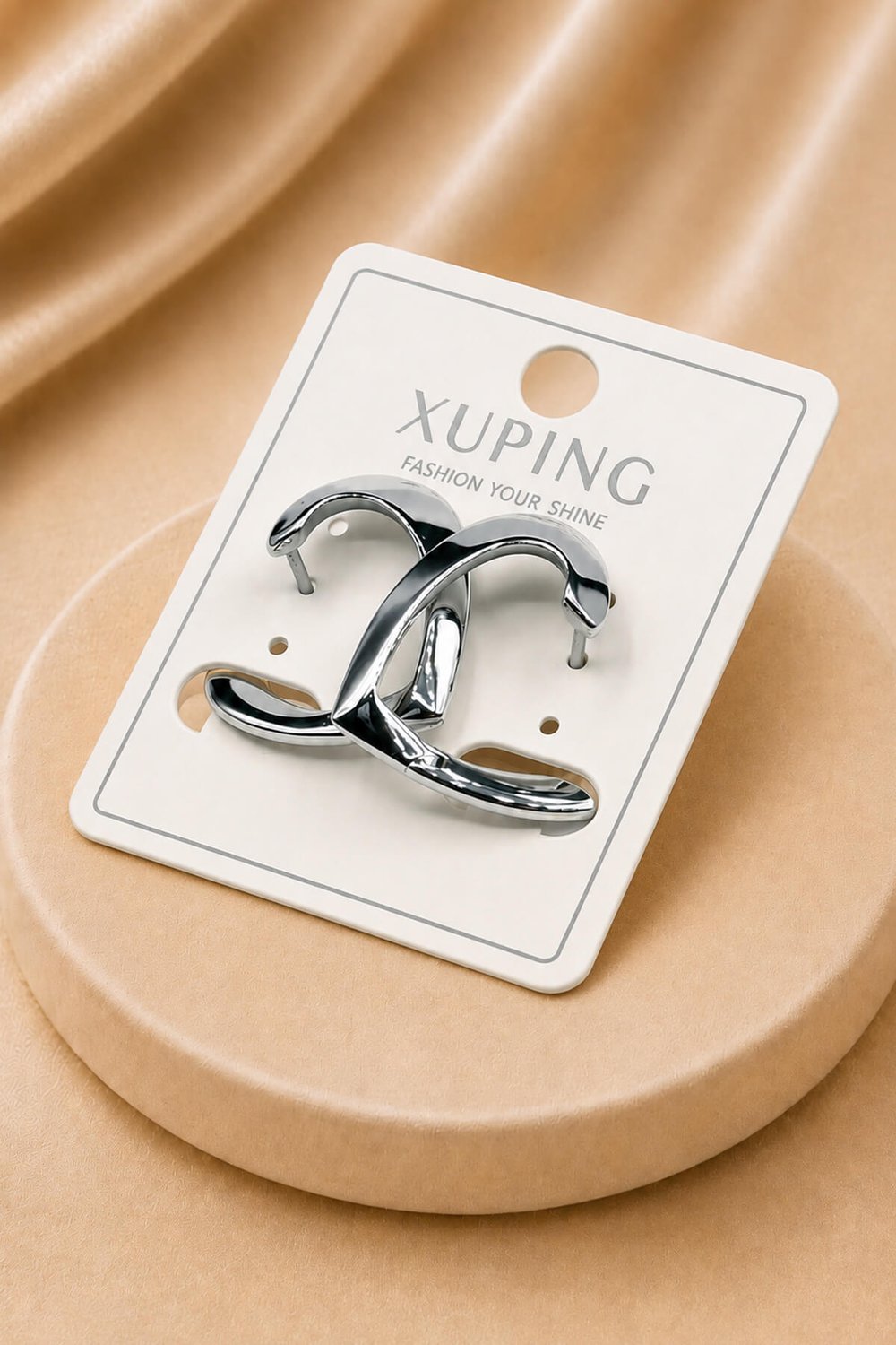 Xuping Çift C Formlu Gümüş Renk Küpe