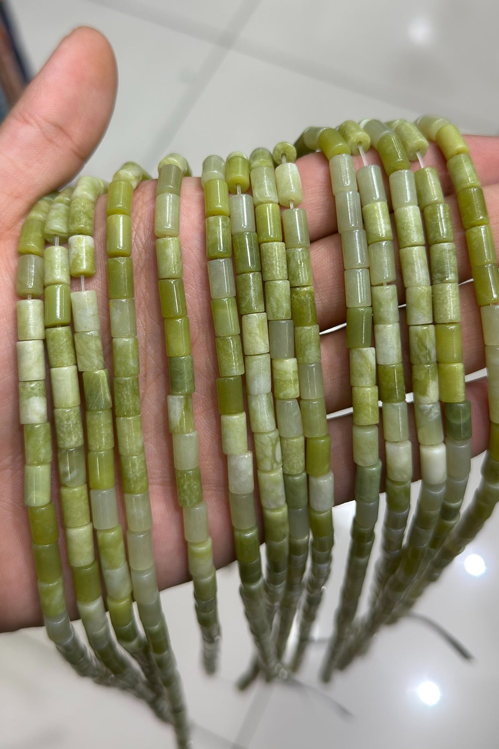 Yeşim Taşı Silindir Kesim 5x8mm Dizi