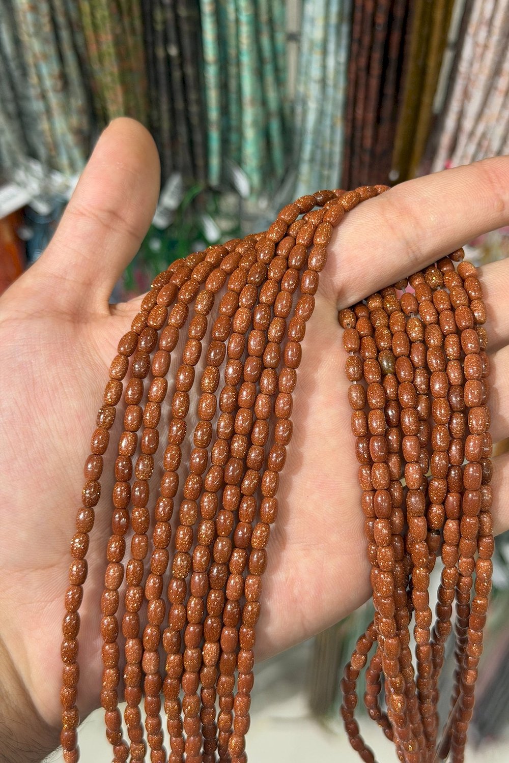 Yıldız Taşı Yıldız Arpa Kesim Parlak Kahverengi 4x6mm Doğal Taş Dizi [AA]