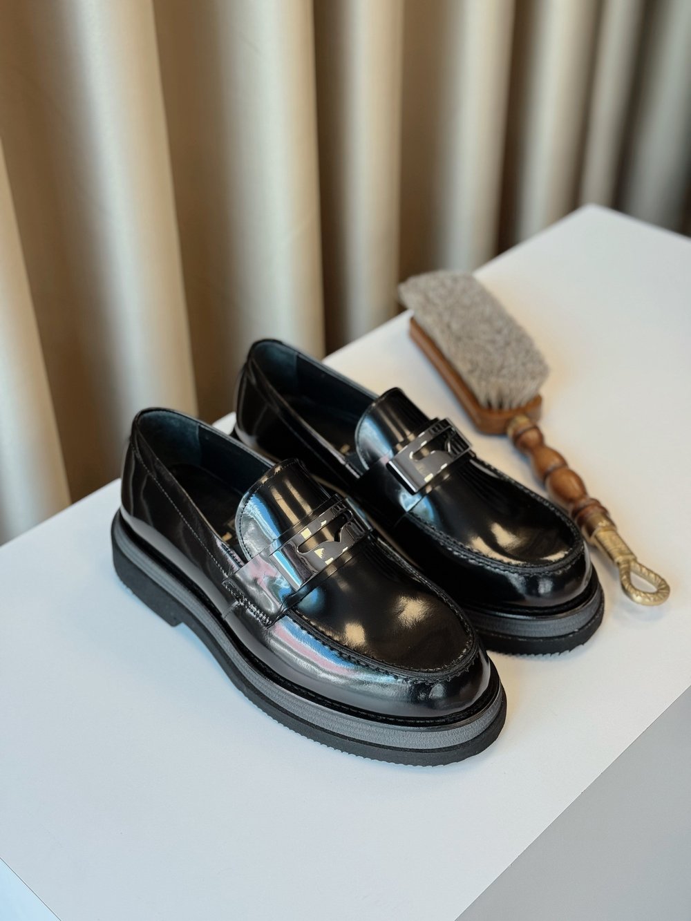HAKİKİ DERİ İÇİ DIŞI AGAH MODEL REGAL SİYAH LOAFER AYAKKABI