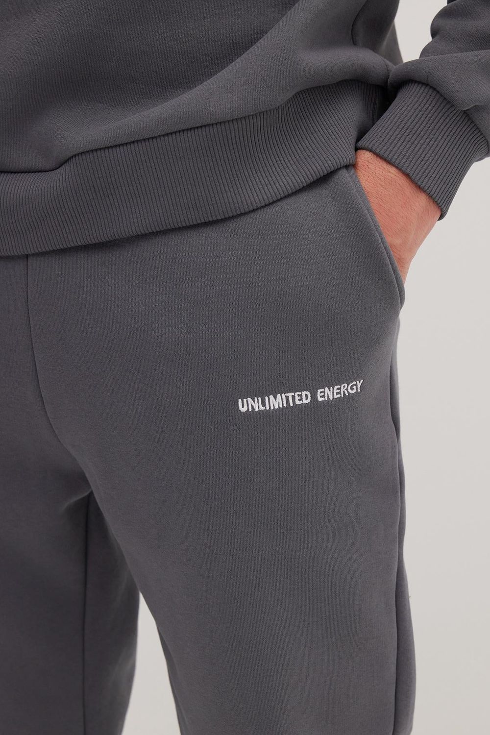 RELAX FIT EMBROIDERED SWEATSHIRT TRACKSUIT ONL