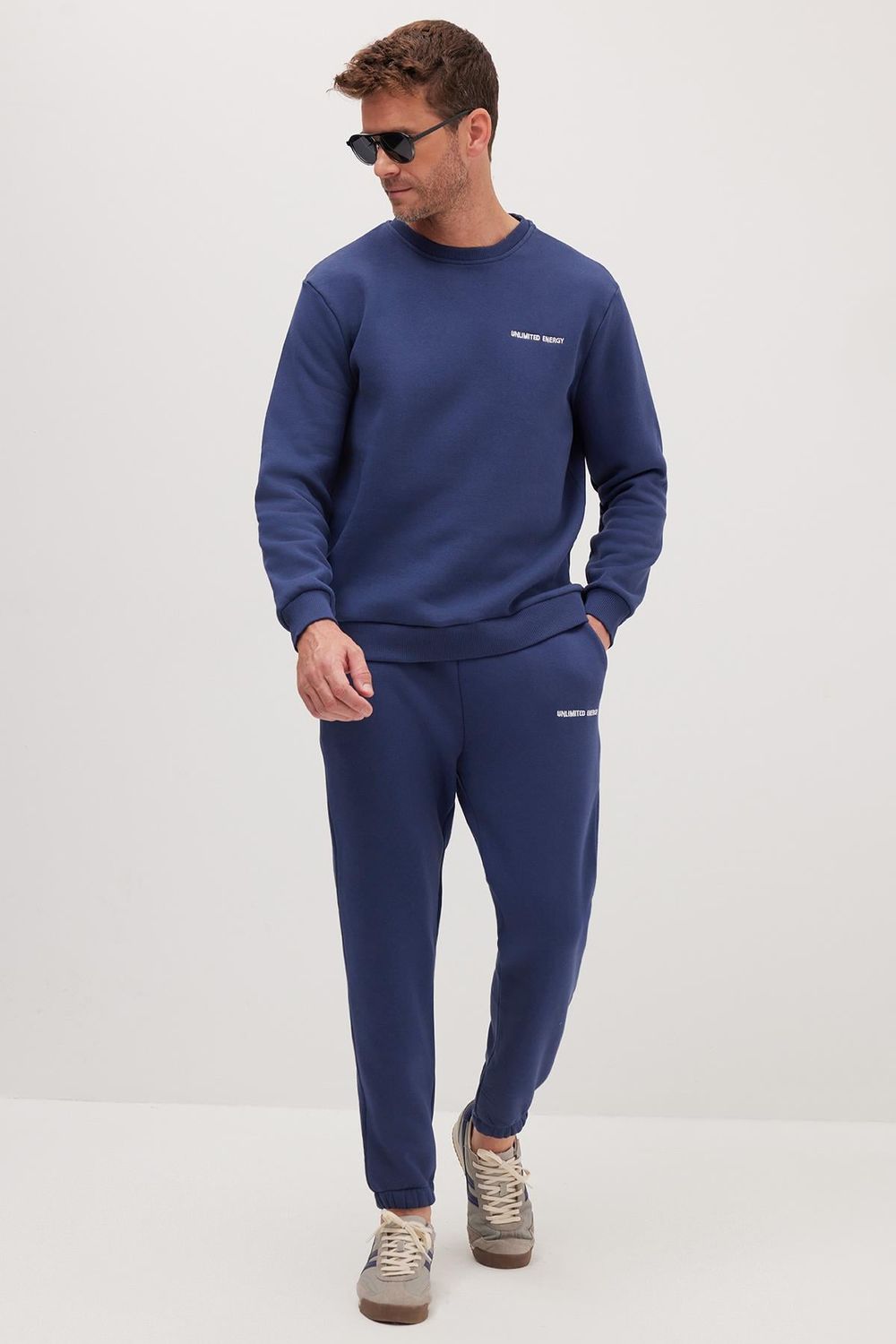 RELAX FIT EMBROIDERED SWEATSHIRT TRACKSUIT ONL