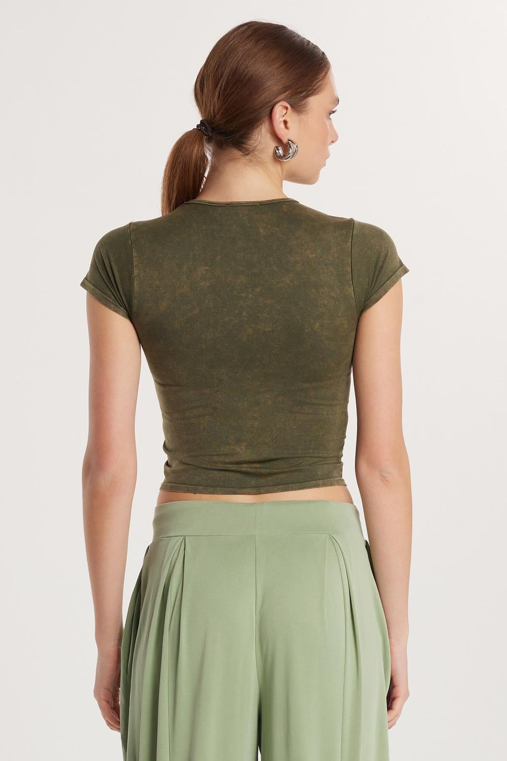 Kadın Slim Fit Dar Kesim Düz Basic Bisiklet Yaka Haki Tişört