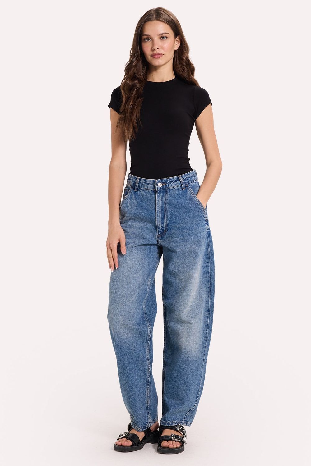Kadın Slim Fit Dar Kesim Bisiklet Yaka Viskon Kumaş Ultra Soft Siyah Tişört