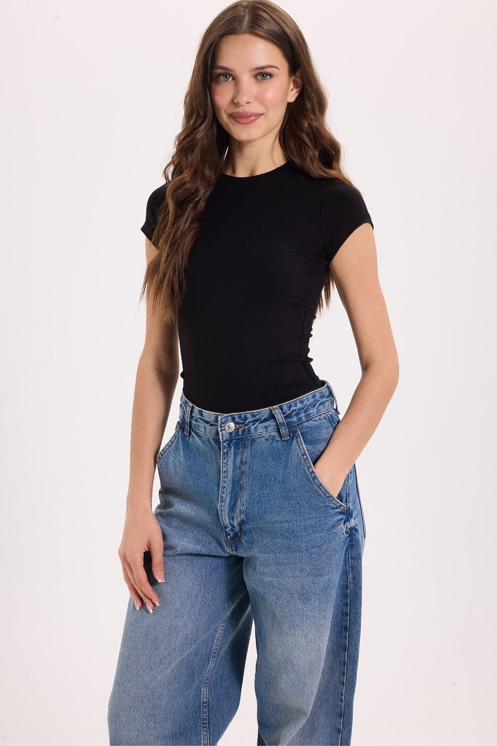 Kadın Slim Fit Dar Kesim Bisiklet Yaka Viskon Kumaş Ultra Soft Siyah Tişört