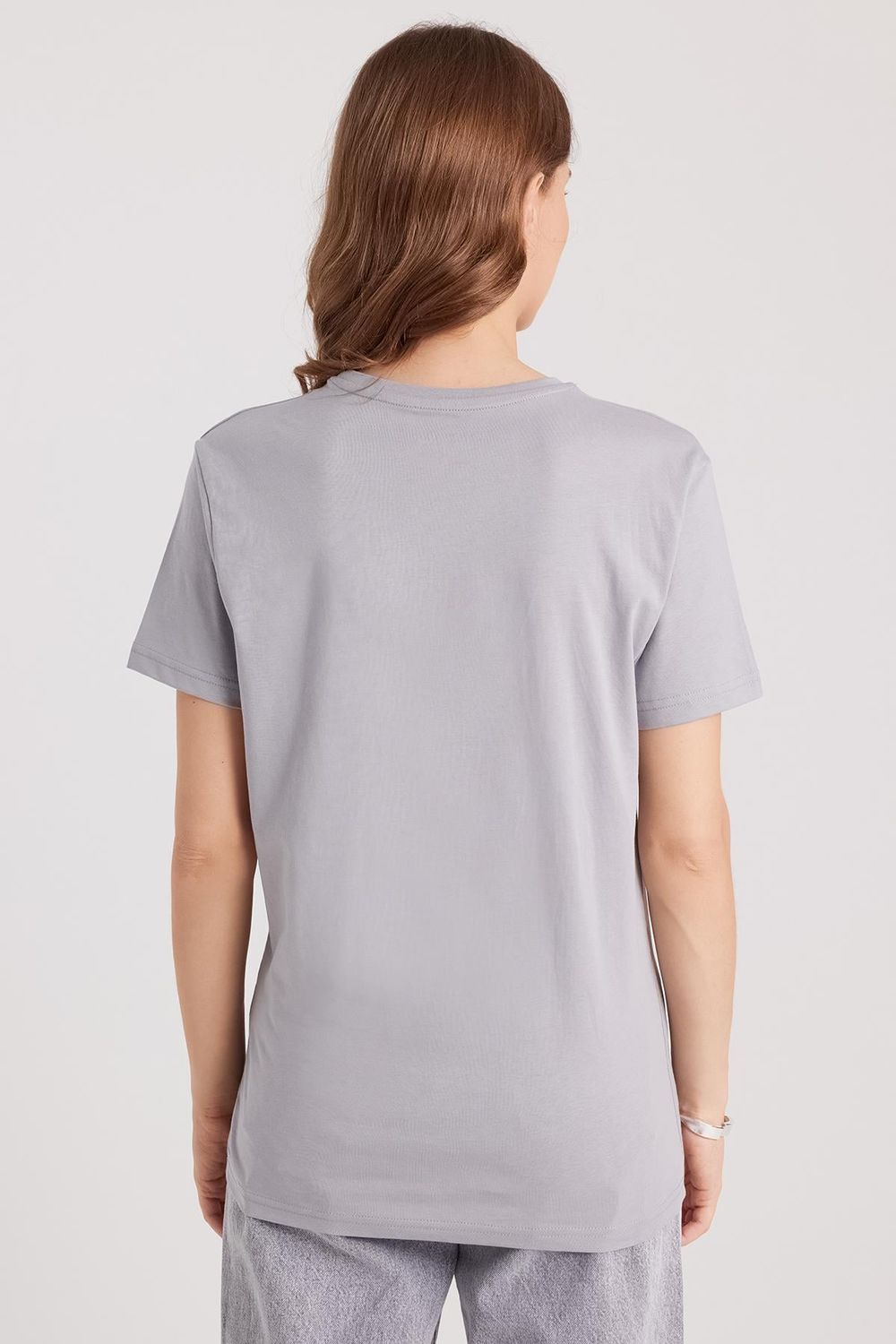 Kadın Slim Fit Dar Kesim %100 Pamuk Yumuşak Dokulu Gri Bisiklet Yaka Tişört