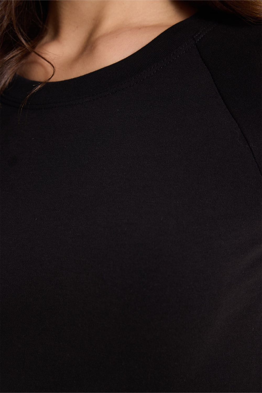 Kadın Slim Fit Dar Kesim Bisiklet Yaka Reglan Kol %100 Pamuk Siyah Tişört Bluz