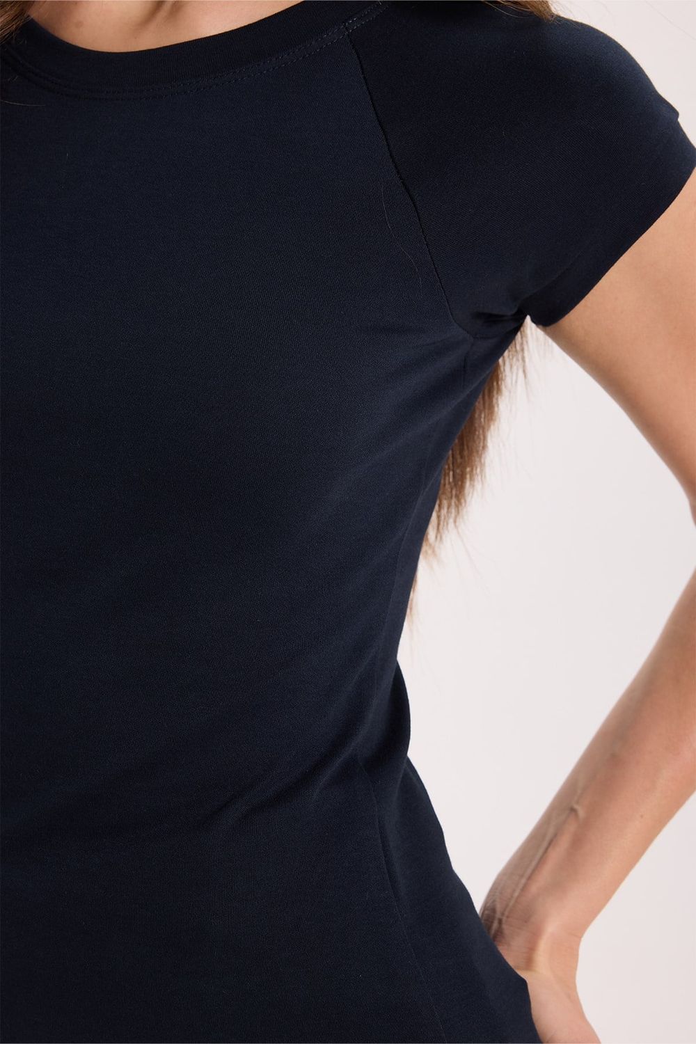 Kadın Slim Fit Dar Kesim Bisiklet Yaka Reglan Kol %100 Pamuk Lacivert Tişört Bluz