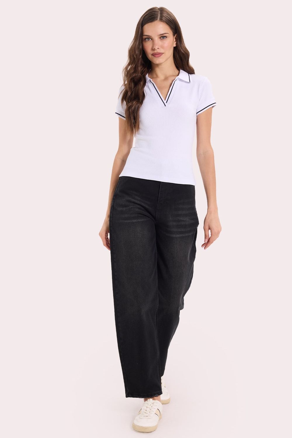 Kadın Slim Fit Dar Kesim Pamuklu Polo Yaka Kısa Kollu Beyaz Tişört