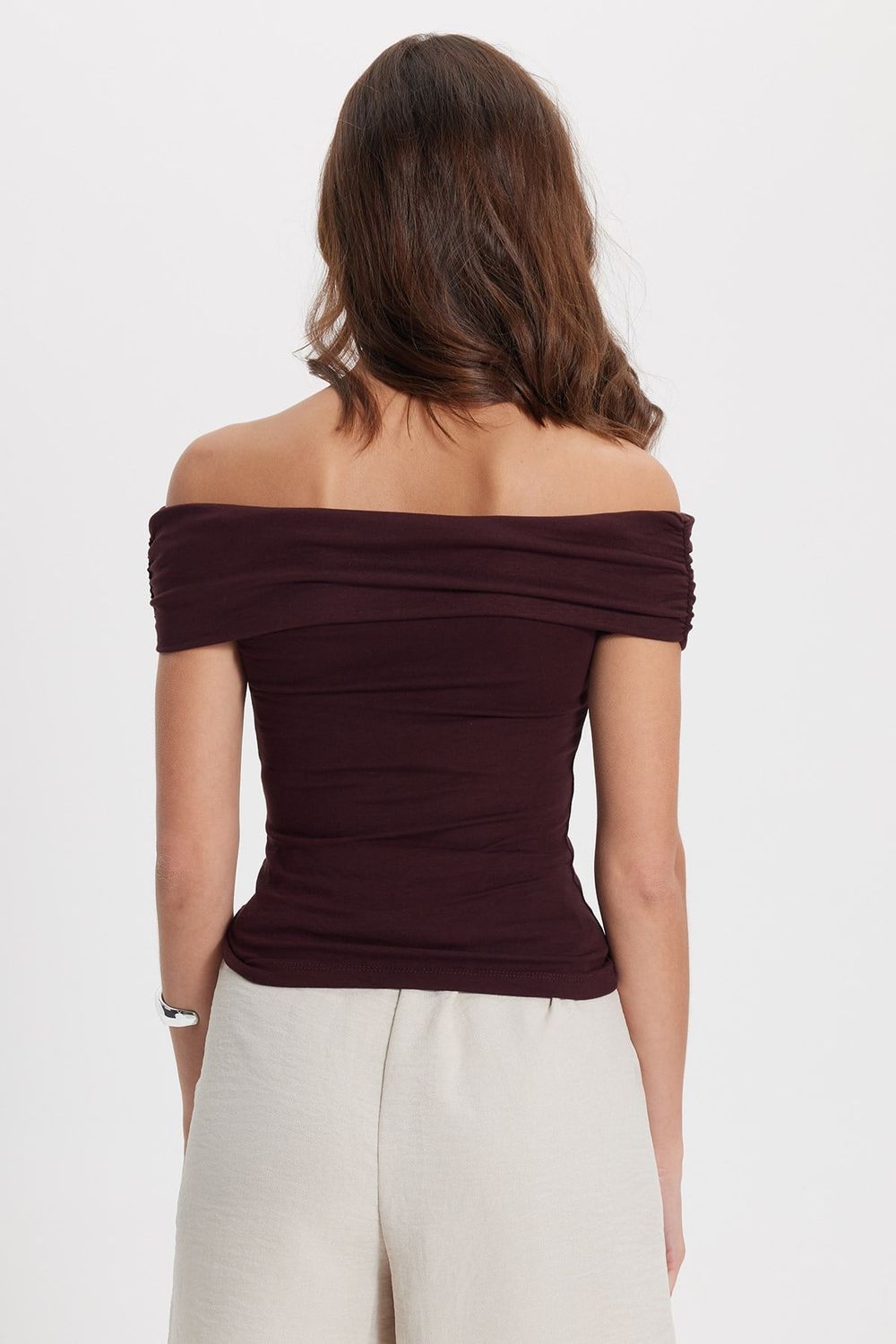 Kadın Slim Fit Dar Kesim Pamuklu Kayık Yaka Kısa Kollu Likralı Bordo Bluz