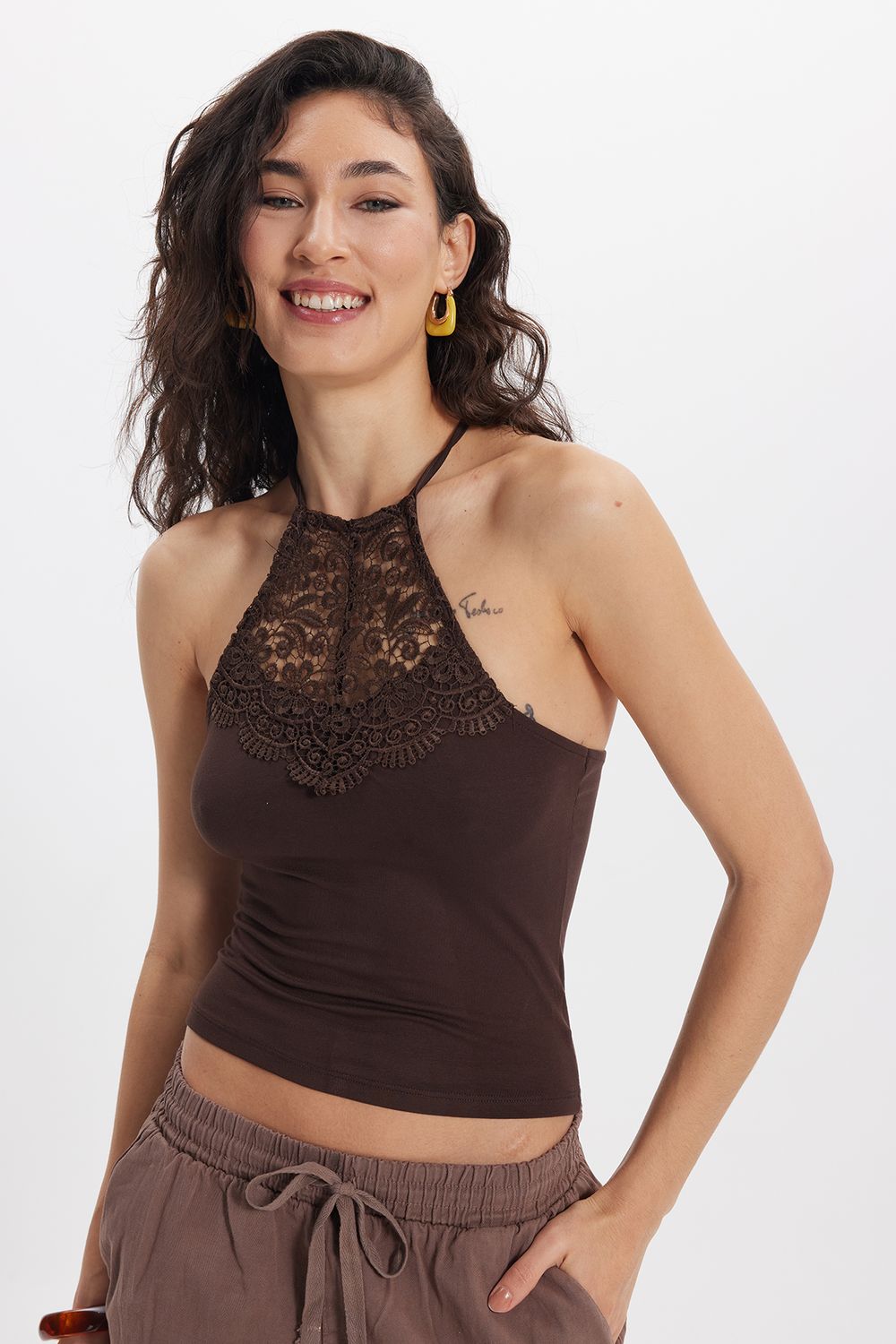 KADIN ÖNÜ GÜPÜRLÜ SIRTI ÇAPRAZ ARM-1649 BODY