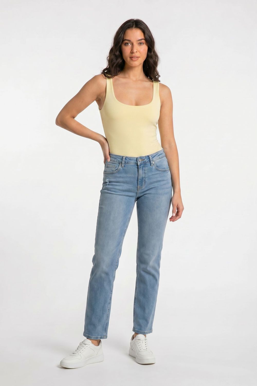 Kadın Slim Fit Dar Kesim Askılı Kare Yaka Sırtı Açık Sandy Kumaş Çıtçıtlı Sarı Body
