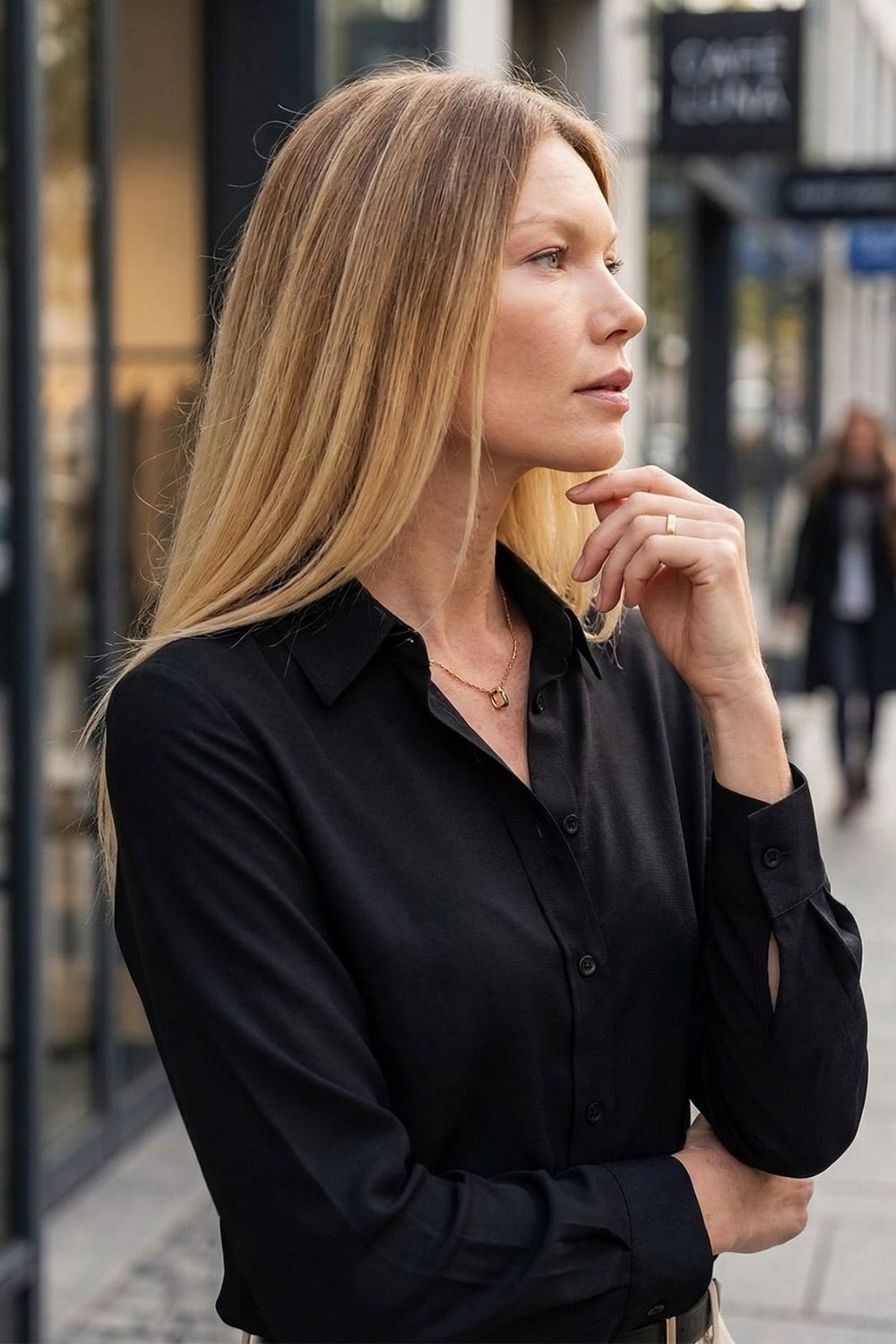 Kadın Slim Fit Dar Kesim Uzun Kollu Pamuklu Vücuda Oturan Dokulu Siyah Basic Gömlek