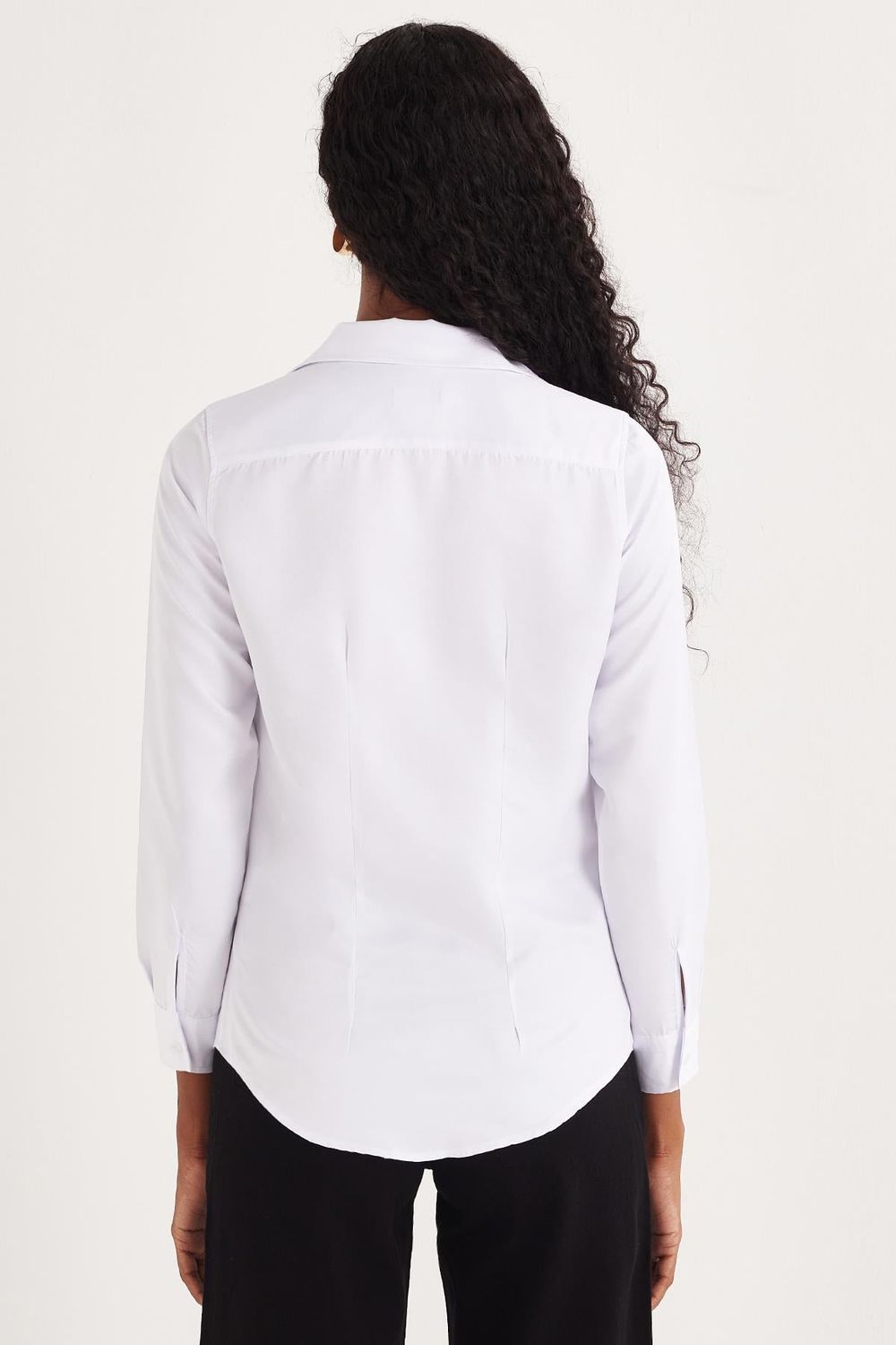 Kadın Slim Fit Dar Kesim Vücuda Oturan Uzun Kollu Beyaz Basic Gömlek