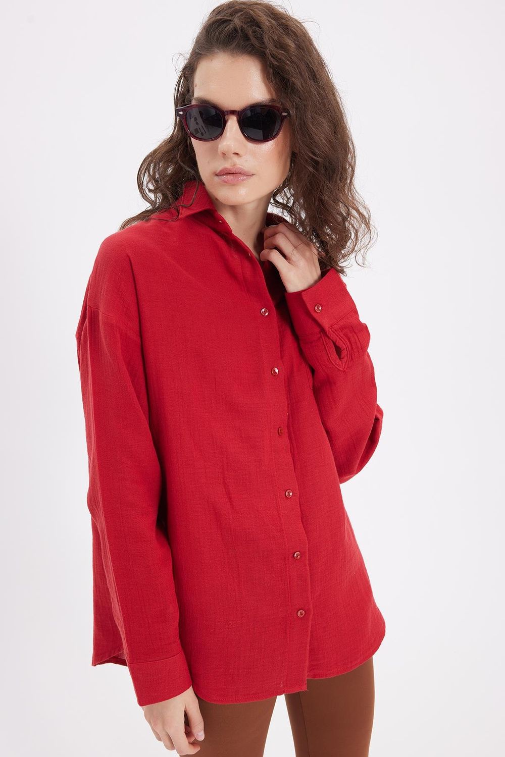 Kadın Oversize Geniş Kesim %100 Pamuk Müslin Kumaş Uzun Kollu Cepli Dokulu Bordo Gömlek