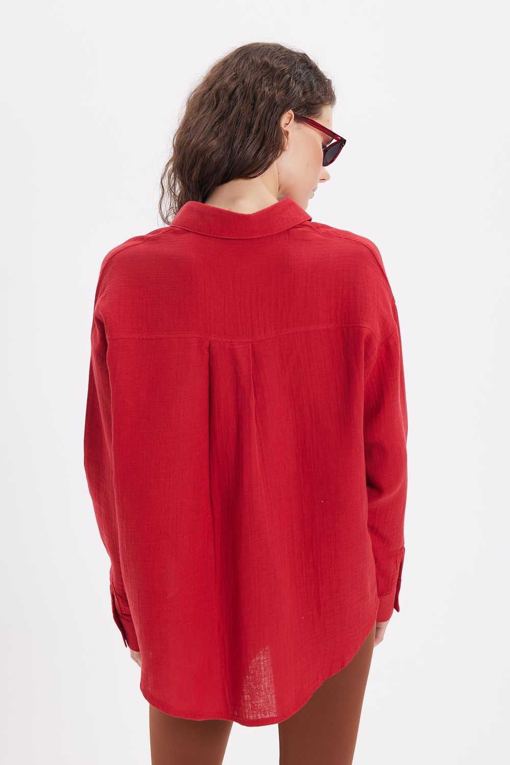 Kadın Oversize Geniş Kesim %100 Pamuk Müslin Kumaş Uzun Kollu Cepli Dokulu Bordo Gömlek